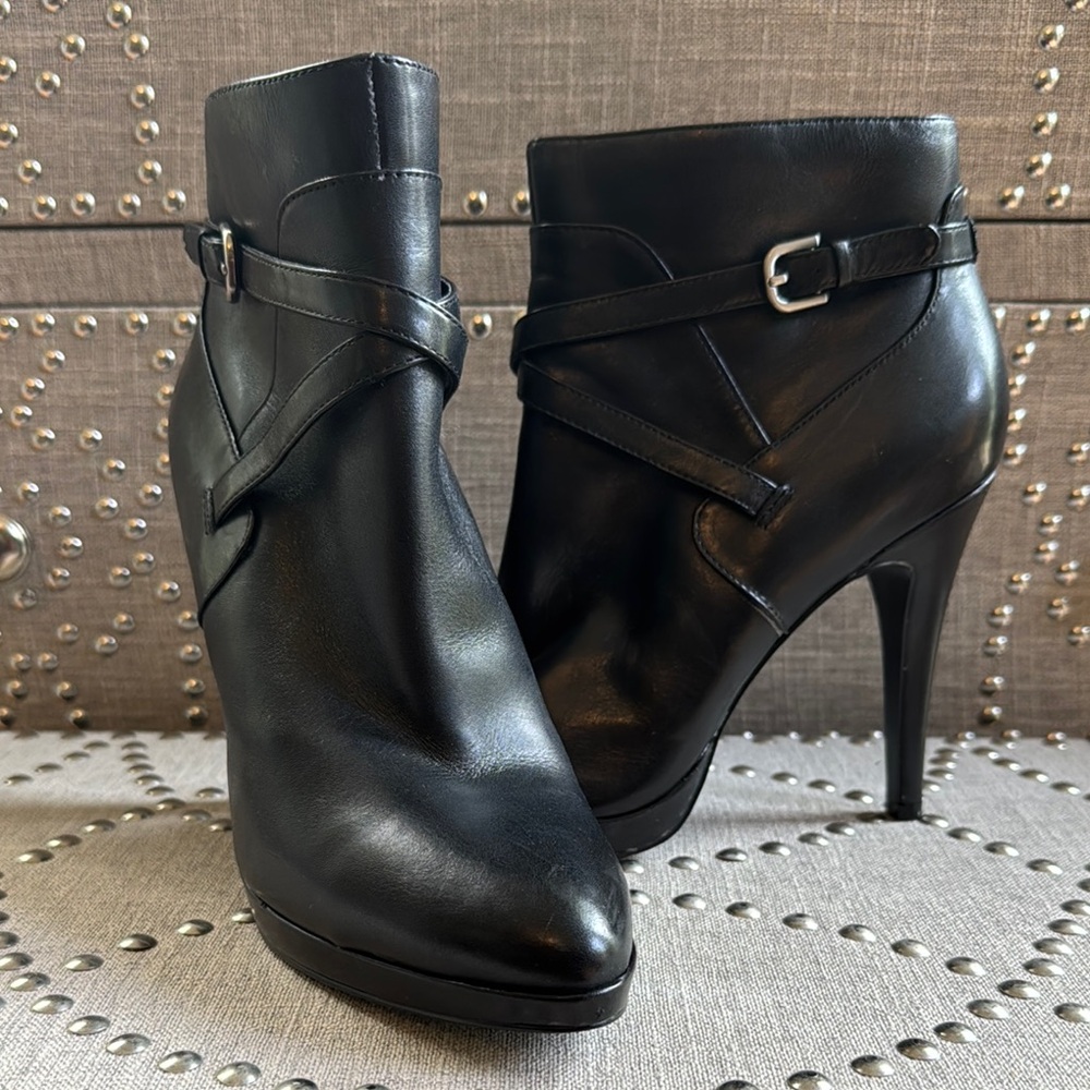 Nine West Cee Cee Black Leather Ankle Boots